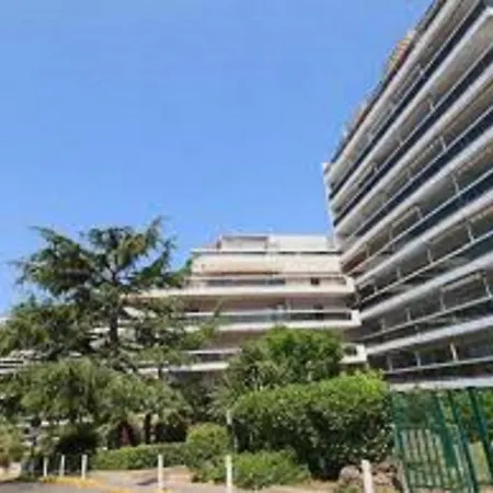 Le Corinthe Apartment